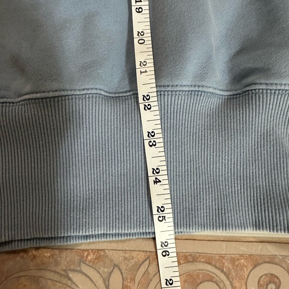 EUC HOST PICK AMERICAN EAGLE Sweatshirt - Picture 5 of 11